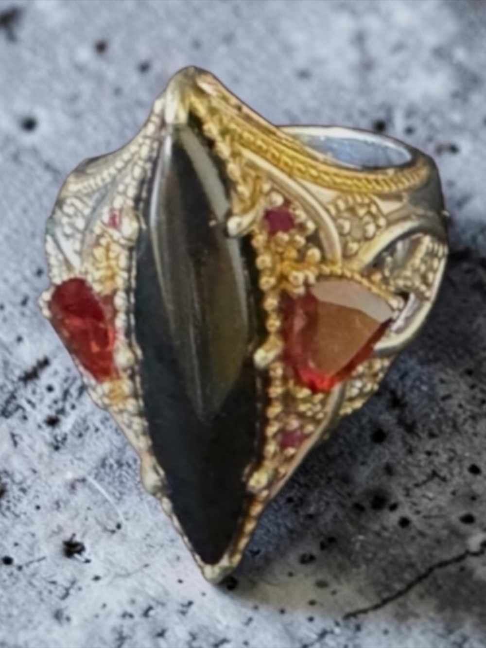 NICKY BUTLER BLACK ONYX AND GARNET Ring, size 8, NWOT